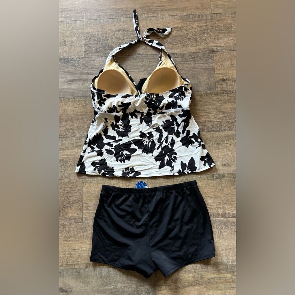 Swimsuits for all women’s size 22 black white floral tankini bathing suit set - Picture 4 of 11
